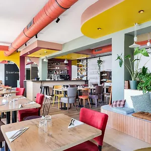 Hotel Logis Lyon Nord, Massieux